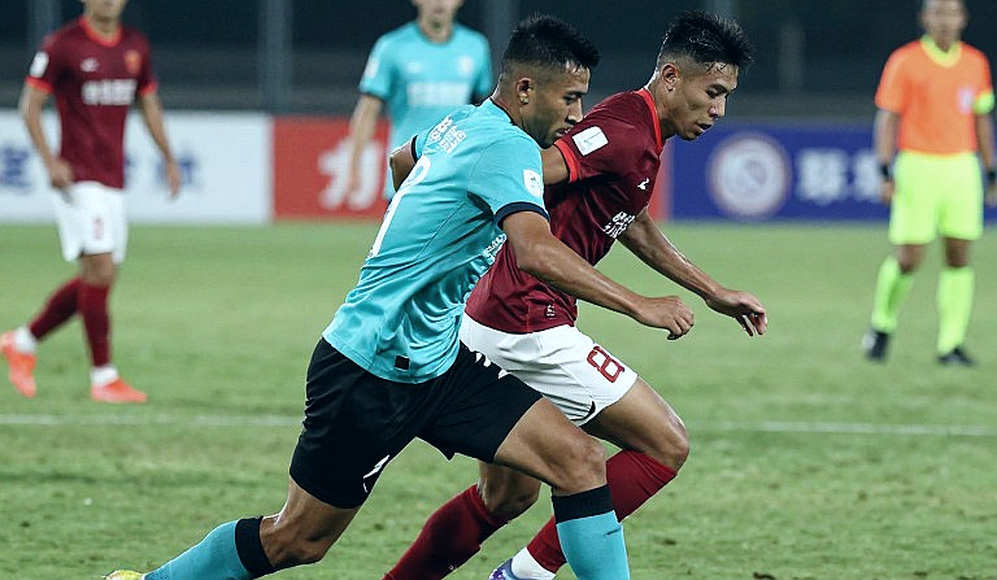 The Real Question in Arsenal's Gilberto Mora Story Isn't the Fee — It's the Work Permit