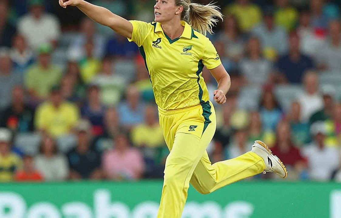 Starc's 6/72 Turned 203/1 Into 329, but the Real Story Sits in the Five-Wicket Arithmetic Starc's 6/72 Turned 203/1 Into 329, but the Real Story Sits in the Five-Wicket Arithmetic